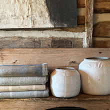 Load image into Gallery viewer, Glazed Decorative Pot 2 Sizes