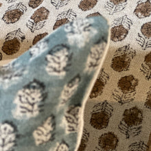Load image into Gallery viewer, Hand Blocked Linen Pillows