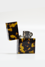 Load image into Gallery viewer, Tortoise Zippo Style Lighter