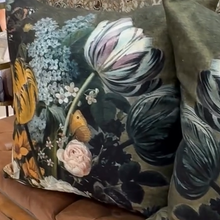Load image into Gallery viewer, Bouquet Still Life Cotton &amp; Linen Pillow