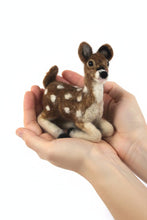 Load image into Gallery viewer, Fawn Felt Ornament