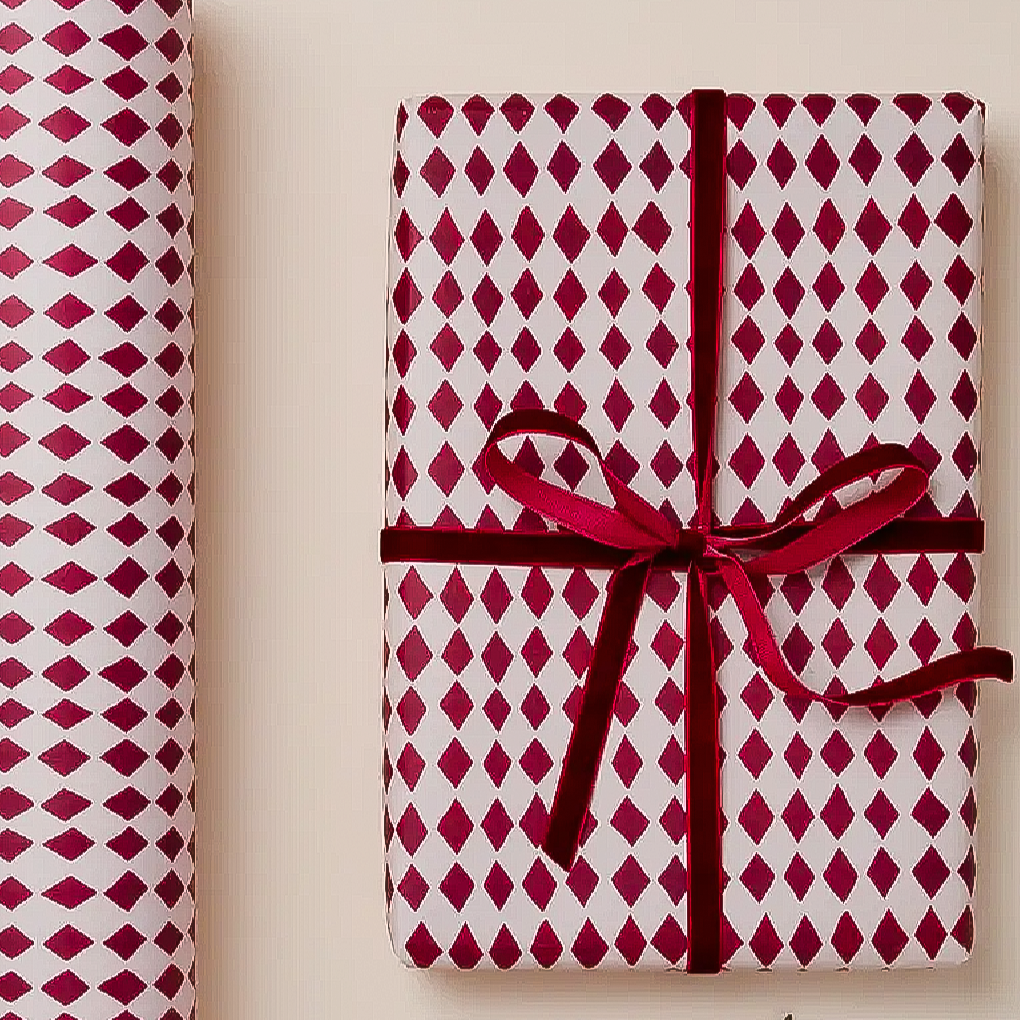 DIAMOND RED HARLEQUIN HOLIDAY CHRISTMAS GIFT WRAP