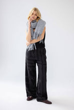 Load image into Gallery viewer, The Reykjavik Scarf with RWS Wool - Grey - FW25