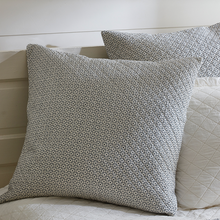 Load image into Gallery viewer, Caroline Bedding