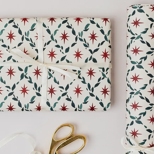 CHRISTMAS RED STAR & GARLAND GIFT WRAP HOLIDAY PAPER