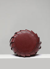 Load image into Gallery viewer, Bucket Tote in Chestnut