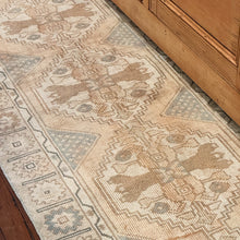 Load image into Gallery viewer, Vintage Turkish Runner