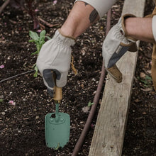 Load image into Gallery viewer, Garden Trowel - Cultivator - Hori Hori