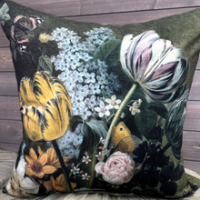 Load image into Gallery viewer, Bouquet Still Life Cotton &amp; Linen Pillow