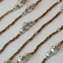 Load image into Gallery viewer, 9 foot Glass Beaded Christmas Garland