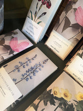 Load image into Gallery viewer, Botanical Wonder Chocolate Bar 