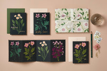 Load image into Gallery viewer, Botanical Daisy &#39;Birthday Wishes&#39; Card