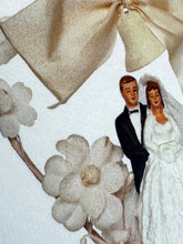 Load image into Gallery viewer, Wedding Cake Topper Greeting Card