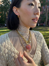 Load image into Gallery viewer, Amore Murano Glass Heart Necklace in Peach Pink