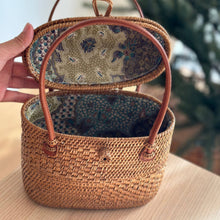 Load image into Gallery viewer, The Jenny Nantucket Style Rattan Bag